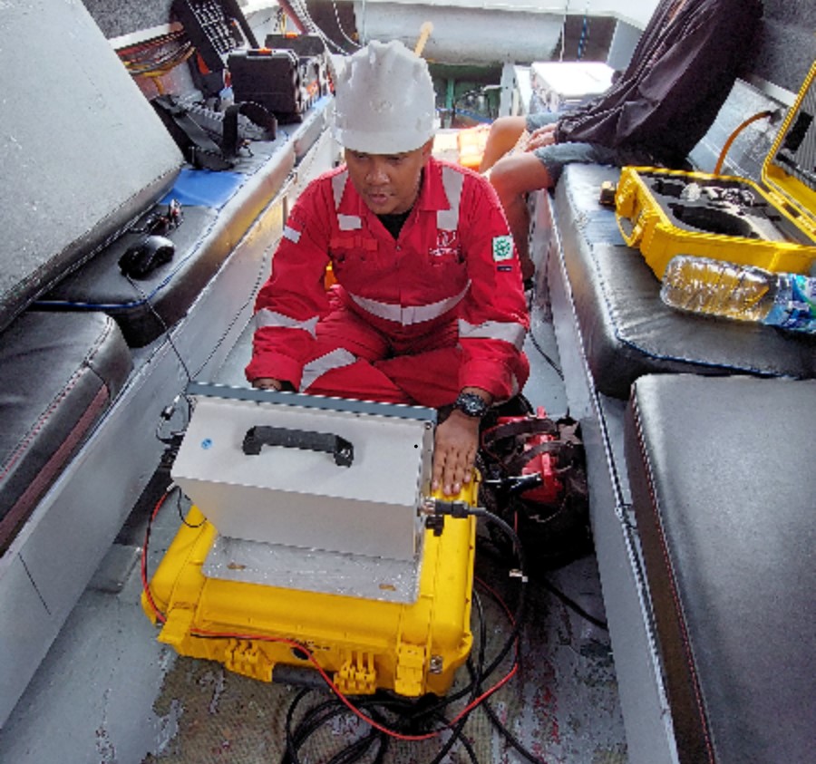 Survey Batimetri menggunakan alat Echosounder Agratek Surveyor